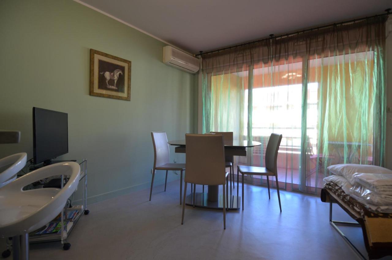 Appartement 3 Personnes Avec Coin Nuit Avec Terrasse Et Parking Quartier Du Port De Nice Exteriér fotografie